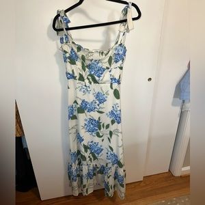 Hydrangea Tie Straps Midi Dress